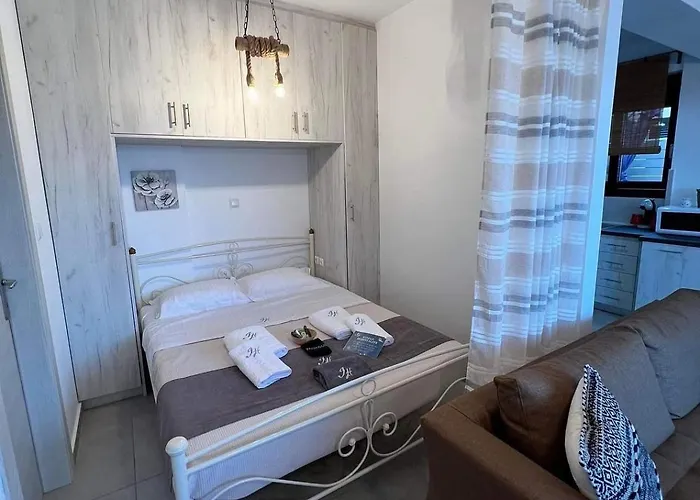 Polinoi Sea Front By Bluemoments Apartmán